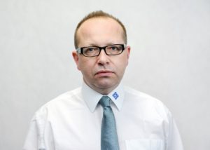 Porad udziela Grzegorz Fedorowicz z Przedstawicielstwa ZF Services w Polsce