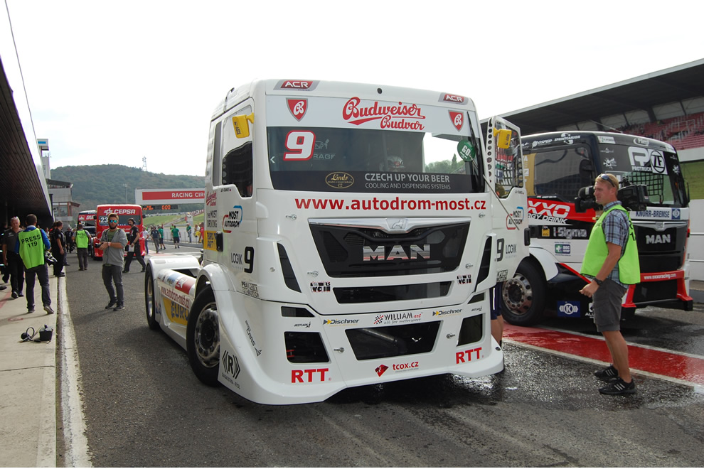 Ciężarówka wyścigowa MAN, w barwach zespołu Frankie Truck Racing Team jest wyposażona w komponenty marki Europart, m.in. klocki i tarcze hamulcowe, turbosprężarki i elementy układu kierowniczego. 