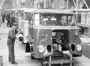 Fabryka DAF ma już 50 lat – zobacz jak się zmieniała (zdjęcia)