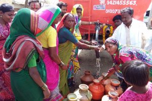 Dachser pomaga walczyć z suszą w Indiach