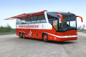 Pierwsze elektryczne autobusy Solarisa do poboru krwi
