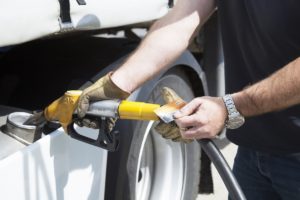 Uderzenie Izraela i USA na Iran – jakie konsekwencje na rynku paliw?