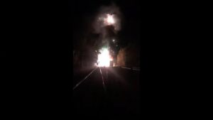 Zapaliła się ciężarówka z fajerwerkami – [film]