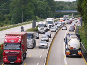 Telematyka – kierowcy ciężarówek z Polski pracują mimo trudności