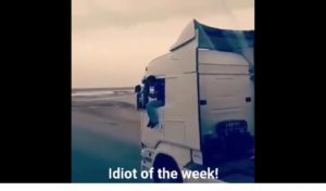 Idiota tygodnia – [film]