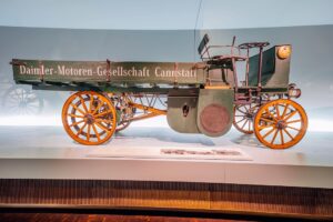 Najstarsza ciężarówka Daimlera w szczegółach