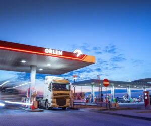 Orlen kupuje 17 samoobsługowych stacji paliw OMV w Niemczech