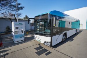 Pilotażowy projekt PKM Jaworzno autobusu zasilanego wodorem Air Products