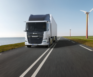 Elektryfikacja transportu ciężkiego przyspiesza z każdym dniem – zamówienie na kolejne 50 elektrycznych ciężarówek DAF