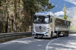 Nie tylko akumulatory – Daimler Truck ma nieco inną wizję przyszłości transportu