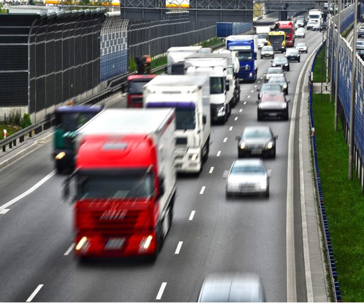 Cele Redukcyjne Dla Ciężarówek I Autobusów. Specjalny Raport EFL ...