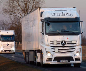Daimler Truck AG kontynuuje pomoc Ukrainie