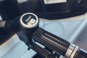 Wojna w Iranie może dać „7” z przodu na dystrybutorze