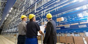 Logistyka przyszłości: dlaczego człowiek wciąż wygrywa z maszyną