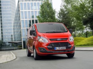 Co sprawdzić przed zakupem, co wymienić po? Ford Transit Custom.