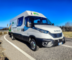 Nowe IVECO eDaily będzie ładowało się podczas jazdy. Ważny krok w stronę bezemisyjnego transportu dalekobieżnego.