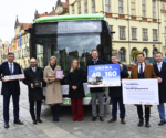 Rekordowe zam&oacute;wienie dla Wrocławia. Producent dostarczy do 200 niskoemisyjnych autobus&oacute;w.