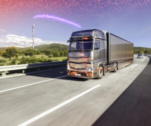 Kierunki rozwoju technologii AUMOVIO dla pojazdów użytkowych na targach IAA Transportation 2026