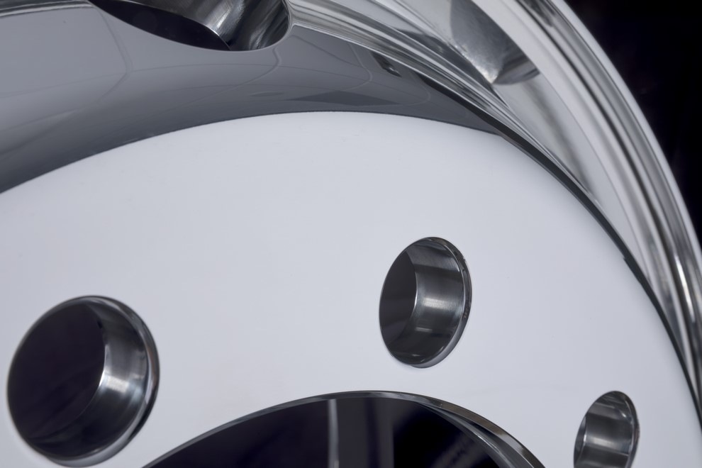 Maxion Wheels wprowadza ceramiczną ochronę felg aluminiowych